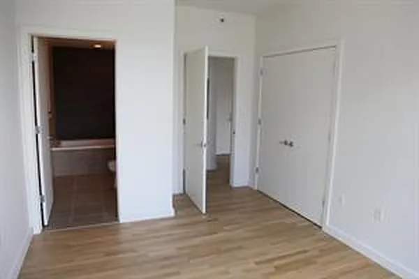 Rented by Corcoran | media 27