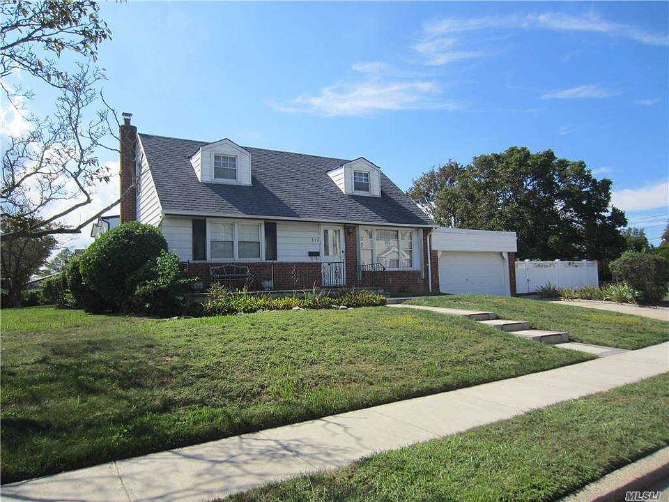 1st image of 354 Hilda St