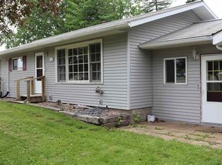 101 Kuhlmann Ave, Hatley, WI 54440