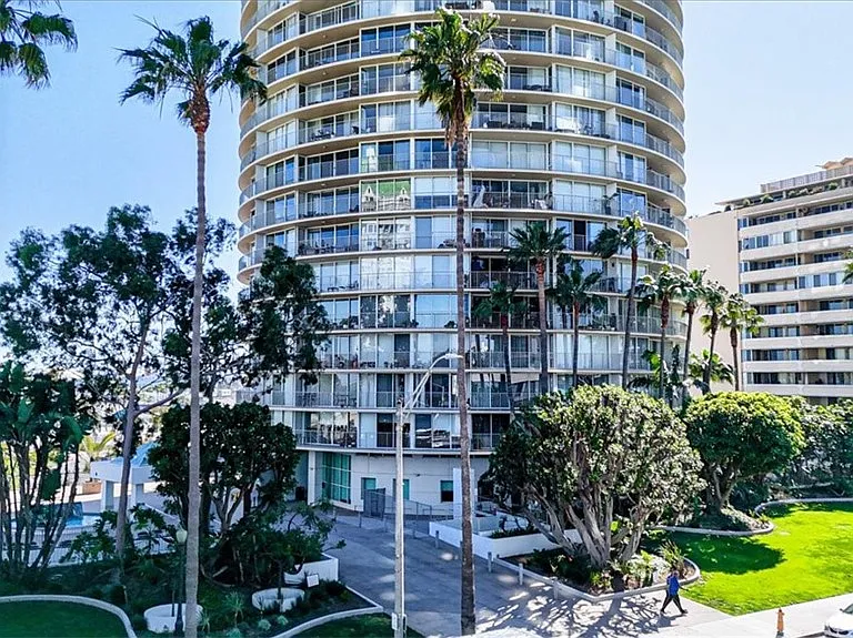 700 E Ocean Blvd #2605 — Photo 40