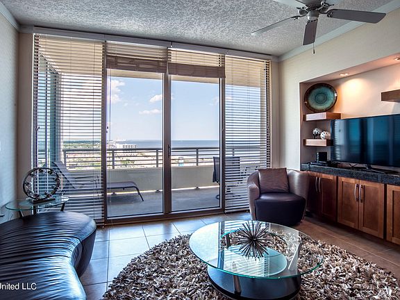5th image of 2060 Beach Blvd Unit 1408