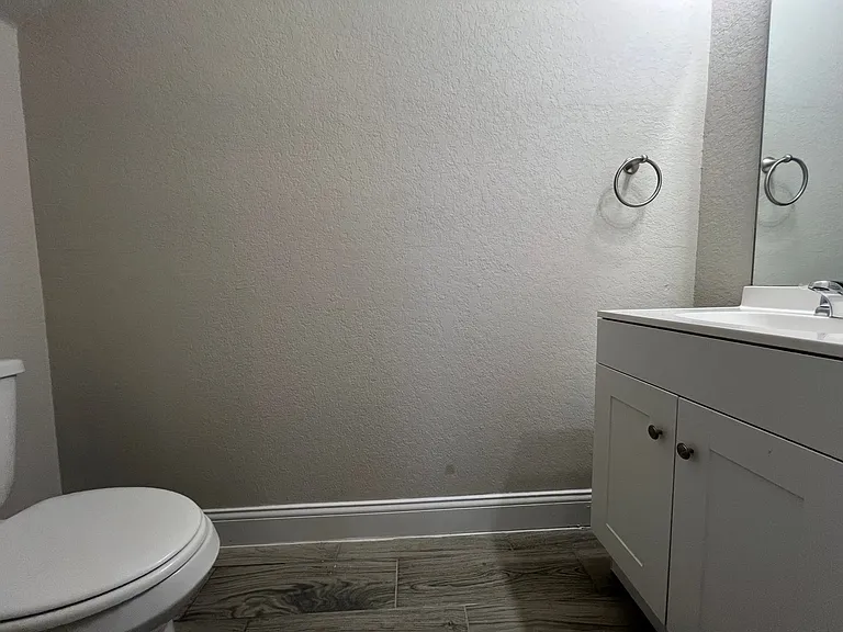 7417 Savannah Brks — Photo 10