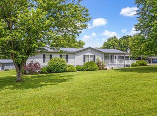 4468 Gnat Hill Rd, Manchester, TN 37355