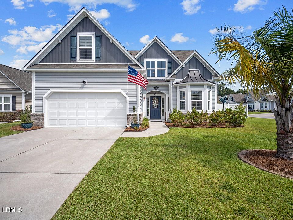 1st image of 82 Wyndham Drive
