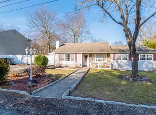 864 Pershing Ave, Brick, NJ 08723