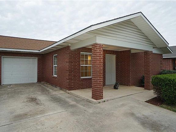 3rd image of 4019 China Elm Dr