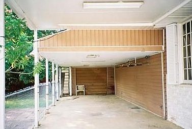 5th image of 2412 Lyndell Dr