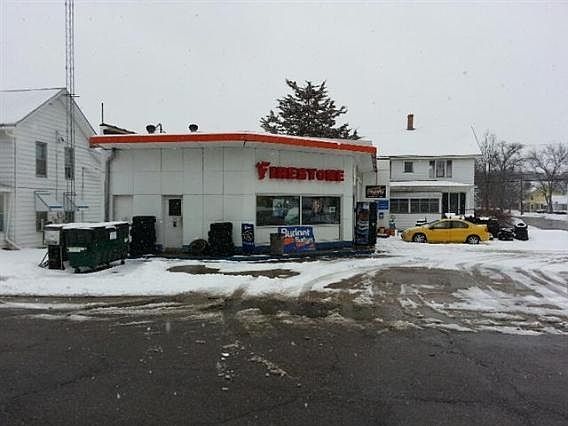 2nd image of 701 Broadway St