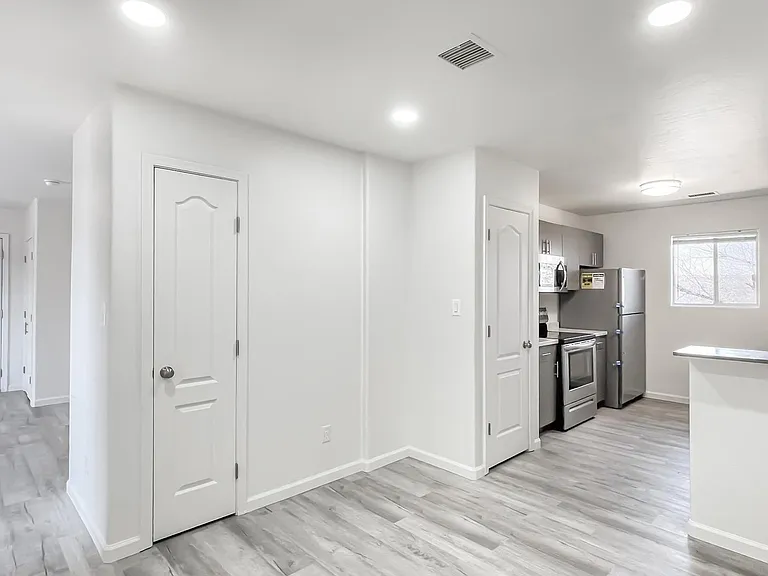 701 Campbell St #C — Photo 26