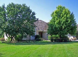 6 Bell Oak Ln, Lemont, IL 60439