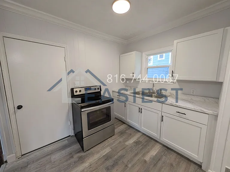 5637 Forest Ave — Photo 9