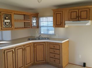 121 Echo Lake East Dr, Mooresville, IN 46158