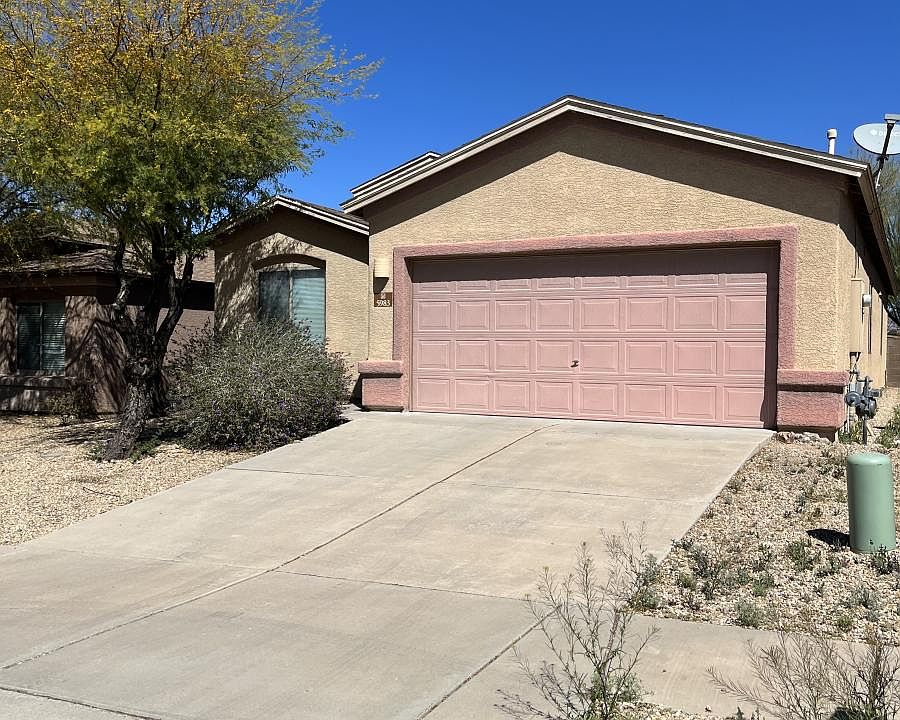 1st image of 5983 E Chaucers Dr