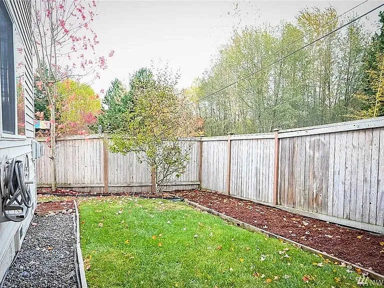 2504 156th Pl SW — Photo 13
