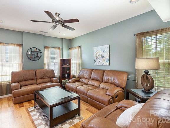 5th image of 7471 Red Mulberry Way