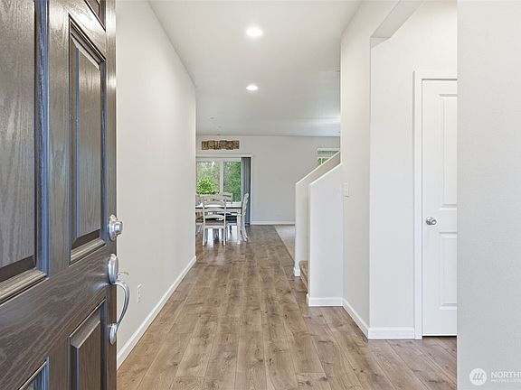 5th image of 7413 Munn Lake Drive SE