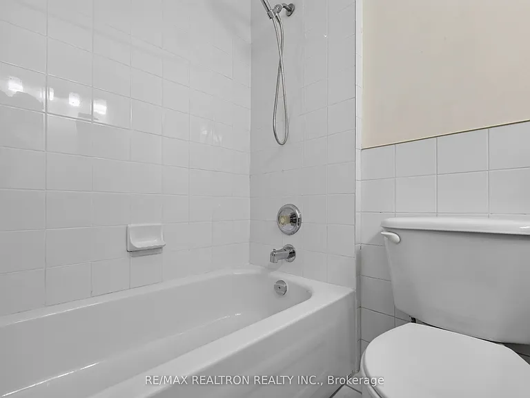 6 Sentinel Rd #5 — Photo 9