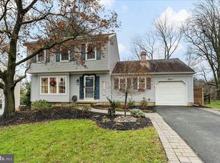 34 Quail Hollow Dr, Hockessin, DE 19707