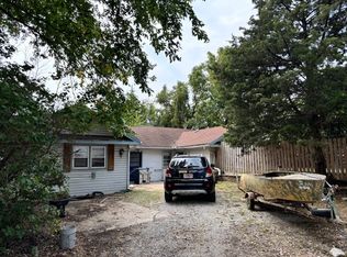 5702 Renner Blvd, Shawnee, KS 66217