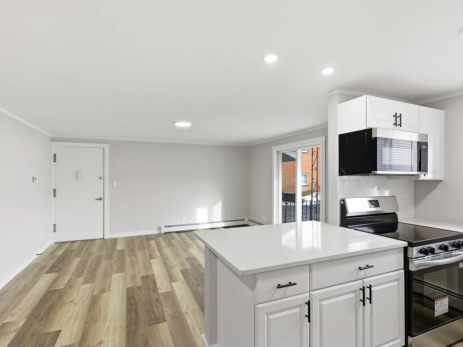 Dewitt View Apartments — Photo 2