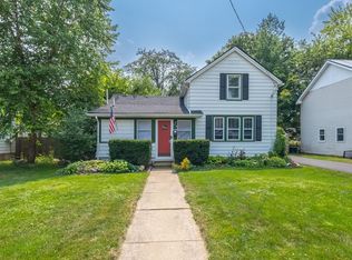 318 Chestnut St, Batavia, IL 60510