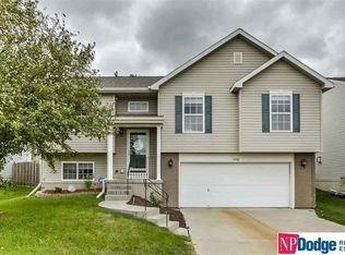 6956 N 88th St, Omaha, NE 68122