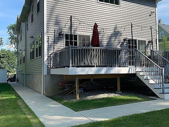 2nd image of 139 Mountain Ave