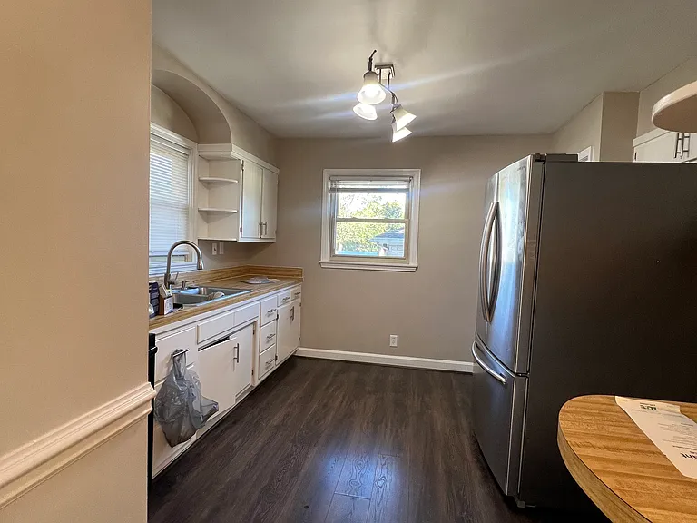 6012 Applegate Ln — Photo 3