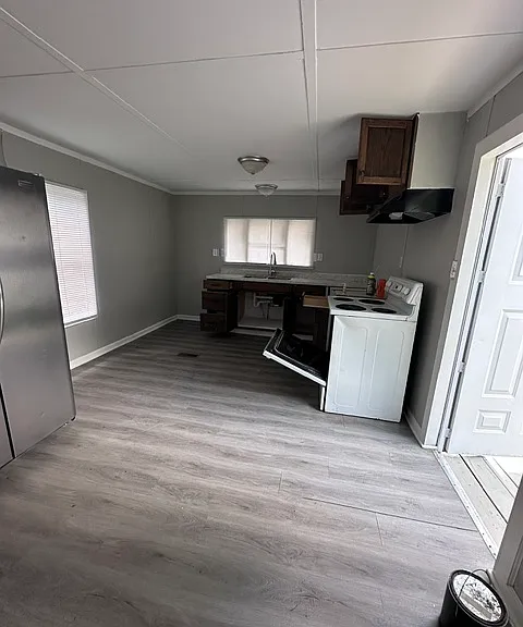 203 Cindy Ln — Photo 5