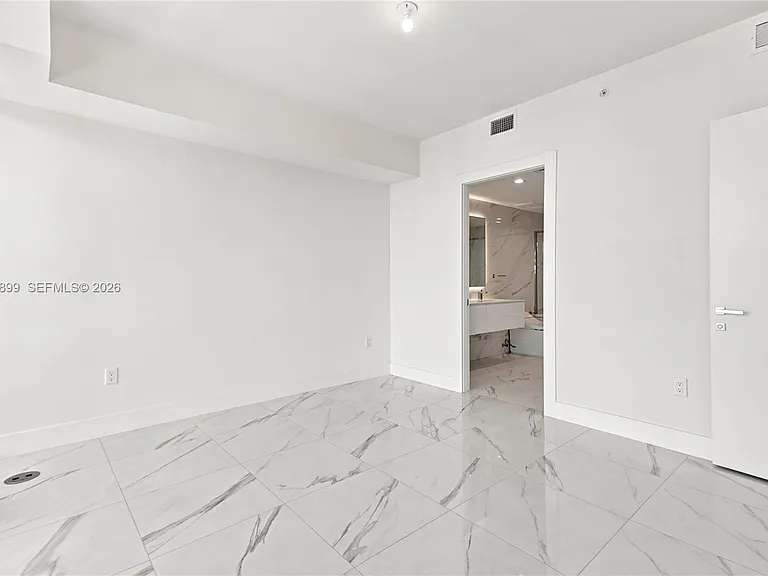 1179 E Hallandale Blvd #302 — Photo 22