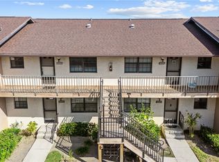 5323 Treetops Dr #T-203, Naples, FL 34113