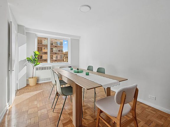 4th image of 411 E 53rd St APT 20A