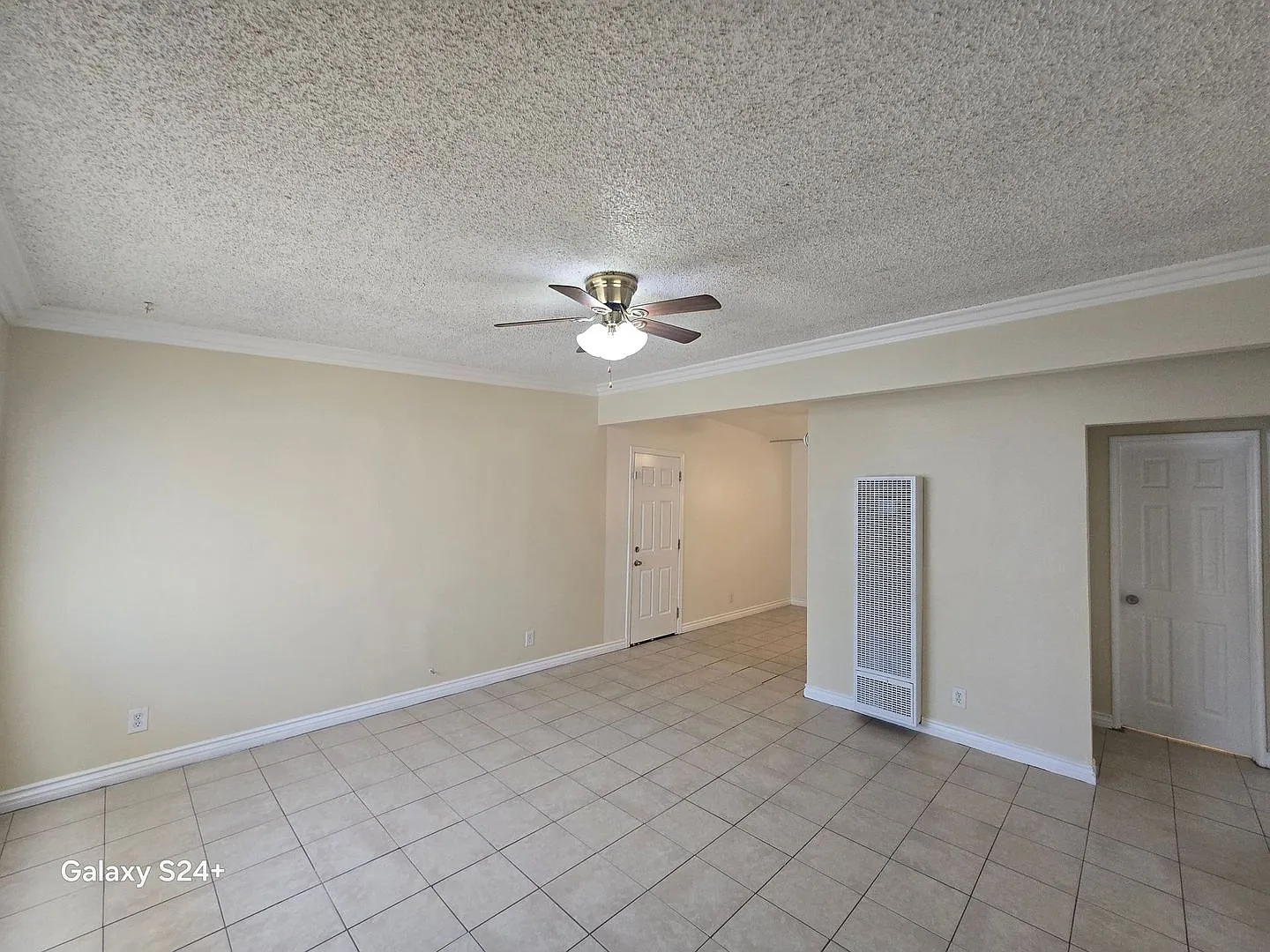 Ocotillo Ave Apt 5826-5828 — Photo 1