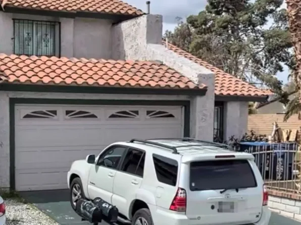 2108 Naco Ct, Las Vegas, NV 89102