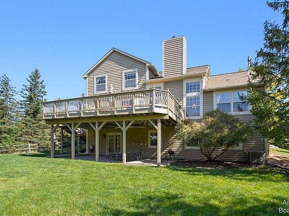 4th image of 3872 Steamboat Ct