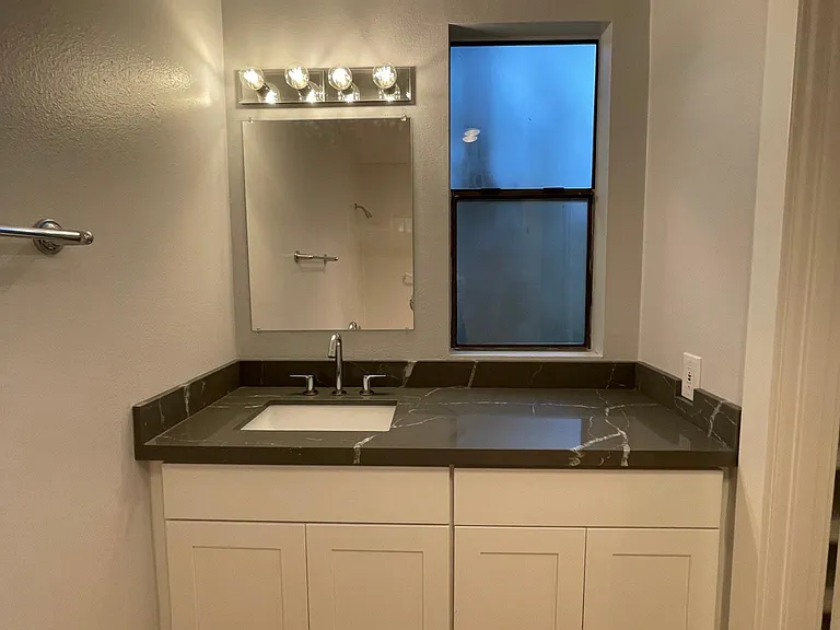 10503 NE 32nd Pl #H301 — Photo 5