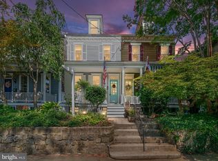 3 Dean St, Annapolis, MD 21401