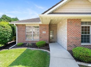 1102 2nd St, Moline, IL 61265