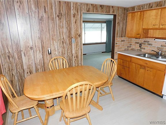 2nd image of 59 Summit St