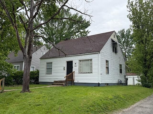 1st image of 2618 Hiawatha St