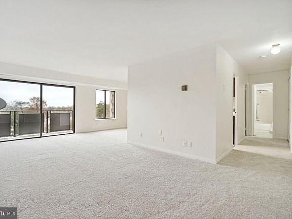2nd image of 3100 S Manchester St APT 824