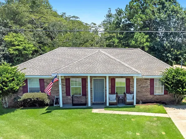 14252 Lexington Dr, Summerdale, AL 36580