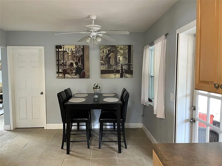 N Lotus Dr — Photo 5