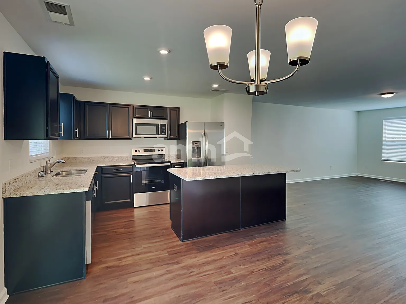 4 bed, 2.5 bath, 1680 sqft, $2,120 — Photo 4