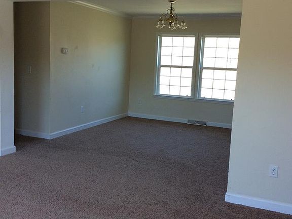 2nd image of 253 Station Dr