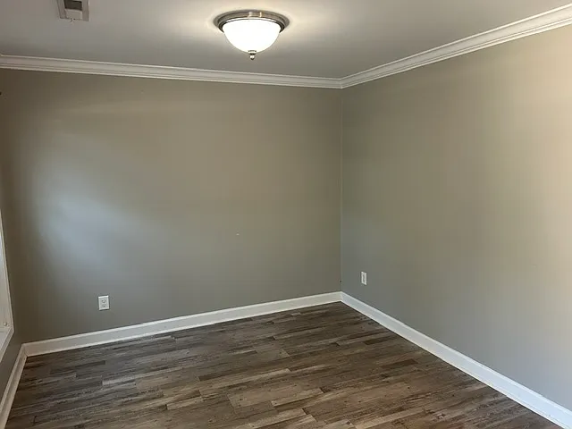 4 bed, 2.5 bath, 2144 sqft, $2,400 — Photo 3
