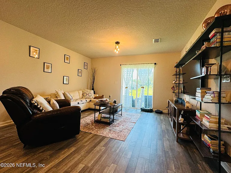 45287 Red Brick Dr — Photo 11