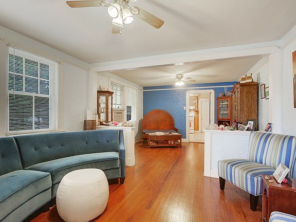 5th image of 2037 Adams St