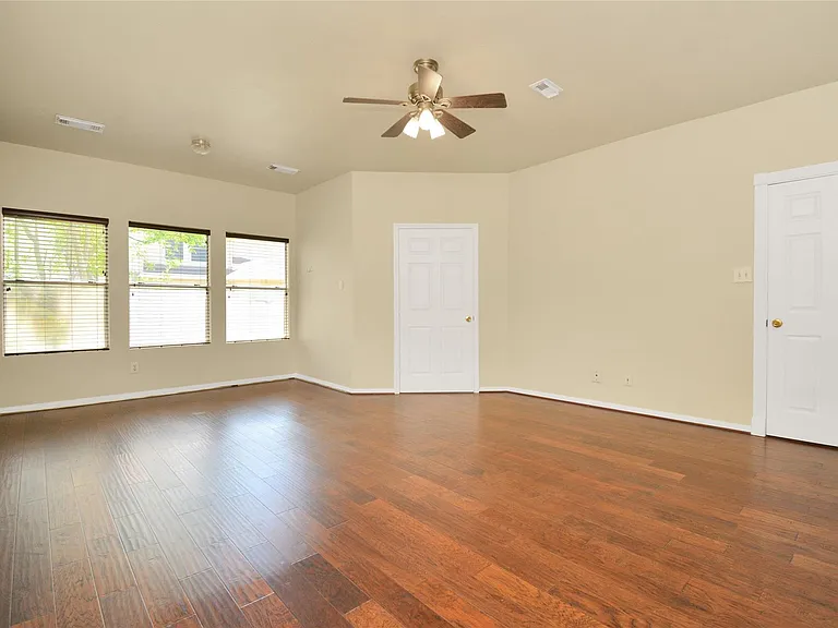 4123 Valedon Ln — Photo 21