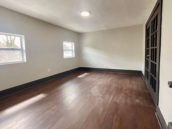 3rd image of 917 South Ave Floor 2